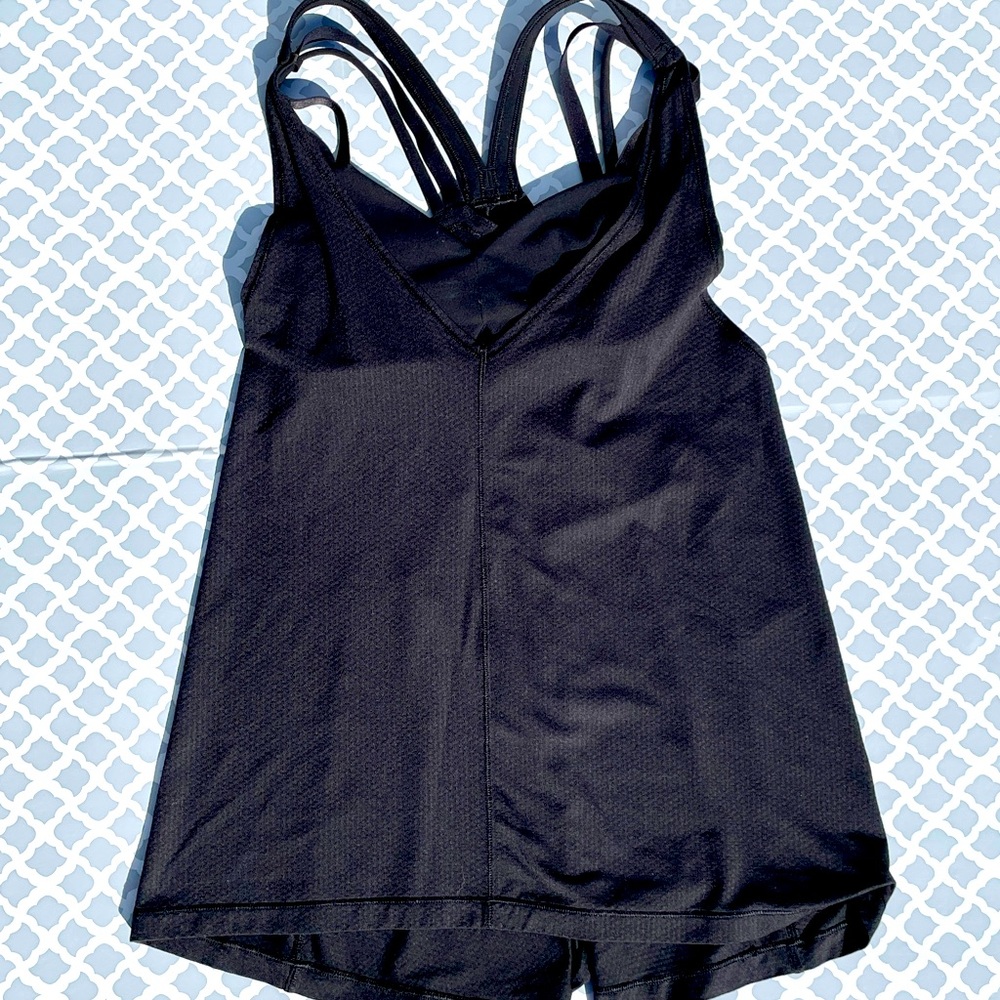 Lululemon double strap Tank top black Sz 4